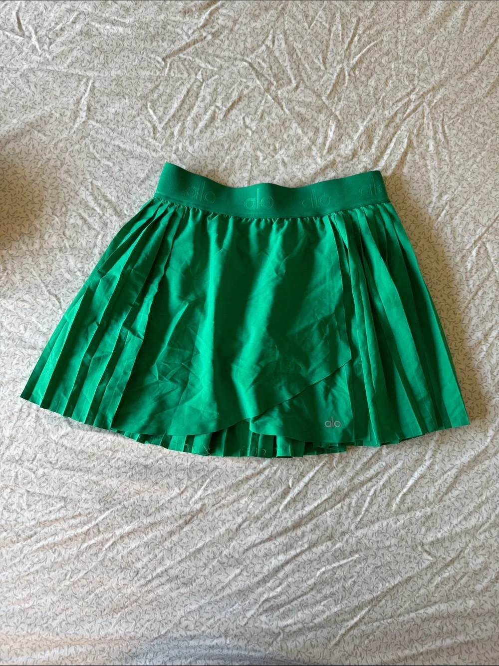 ALO Yoga Emerald Green Pleated Skater Skirt